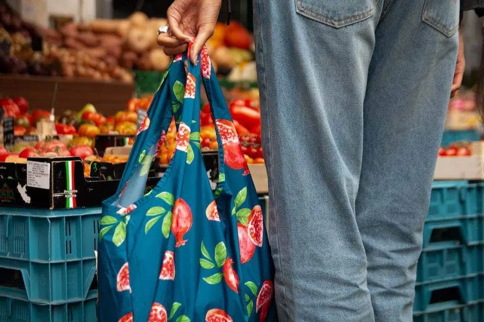 Kind Bag - Saco de compras feito 100% de garrafas de plástico